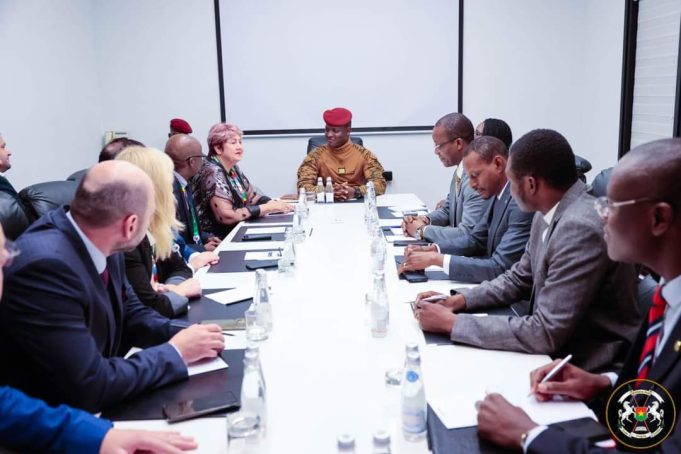 Accès aux soins de santé: l’Alliance des BRICS prête à accompagner le Burkina Faso