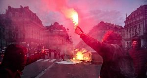Violences dans les banlieues françaises: Un échec d’éducation et d’intégration des enfants issus de l’immigration