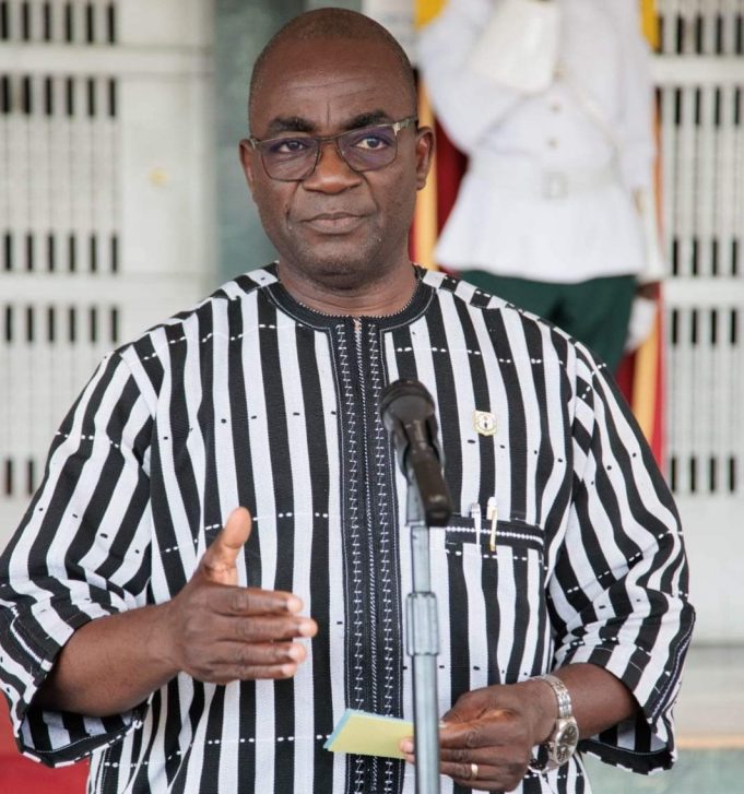 Burkina: adoption d’un décret portant modalité de gestion des agents publics de l’Etat mobilisés pour la défense de la Patrie