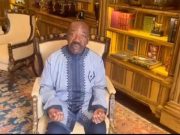 Coup d’Etat au Gabon: le président Ali Bongo demande de l’aide et appelle ses «amis à faire du bruit»