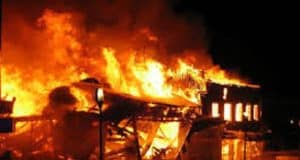 USA: l’île natale de Barack Obama en feu