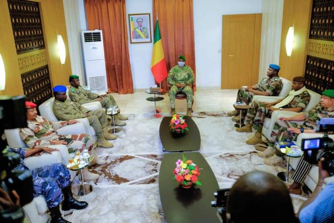 Voici les raisons du déplacement du n°2 des putschistes nigériens chez Goïta