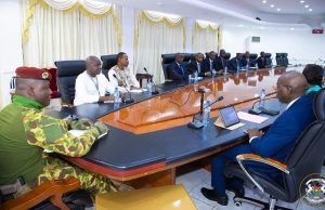 Burkina: les banques et établissements financiers réitèrent leur soutien au capitaine Traoré