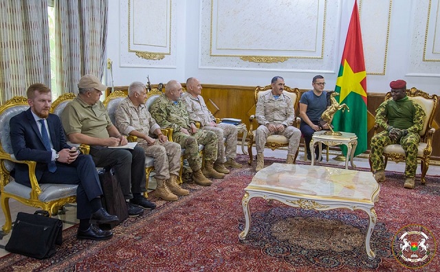 La délégation russe reçue par le président burkinabè, le capitaine Ibrahim Traoré
