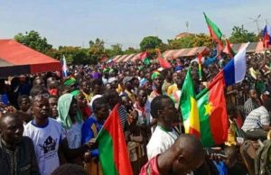 Burkina: des manifestants exigent une nouvelle Constitution
