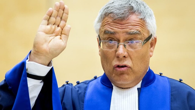 Ukraine-la-Russie-emet-un-mandat-de-recherche-visant-le-president-de-la-CPI-1713362