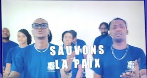 Burkina: des artistes au front pour chanter la paix