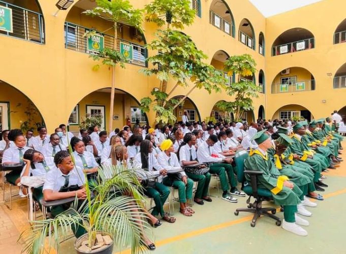 Université de l’Unité Africaine: plus de 100 millions FCFA pour des étudiants