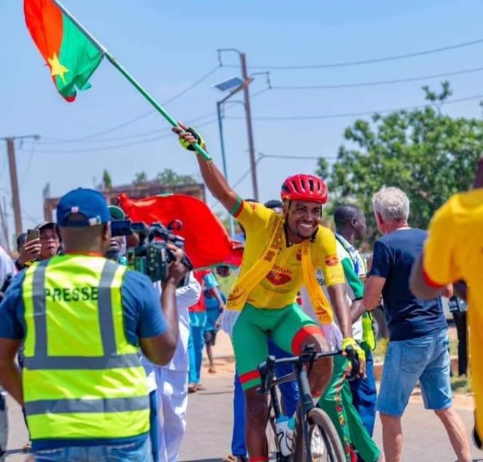 34e Tour du Faso: le Burkinabè Paul Daumont récupère le maillot jaune