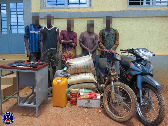 Ouagadougou: cinq présumés voleurs aux arrêts