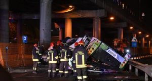 Italie: 21 morts dans la chute d’un bus d’un pont d’une dizaine de mètres