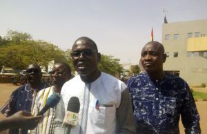 Sida au Burkina: «97 000 personnes dont 56 femmes et 10 000 enfants infectées»