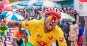 Tour du Faso 2023: le maillot jaune sponsorisé par la LONAB reste sur les épaules de Paul Daumont