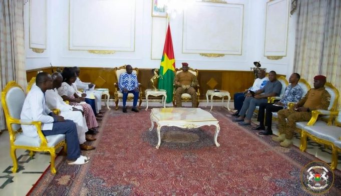 Burkina: le Chef de l’État échange avec les acteurs sur la problématique de l’insertion socioprofessionnelle des jeunes