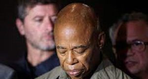 New York: le maire Eric Adams visé dans une plainte pour agression sexuelle