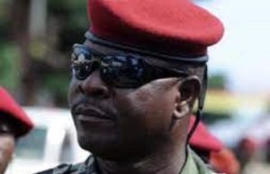 Guinée: transfert de première classe pour le colonel Claude Pivi