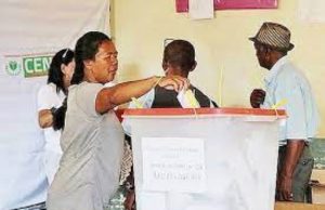 Madagascar: la présidentielle forcée!