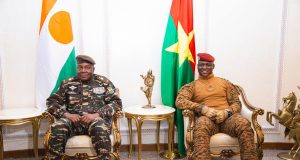 Le Général Abdourahamane Tiani foule le sol burkinabè