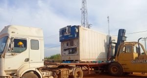 Blocus sur la voie ferrée: les 2 containers chargés de médicaments finalement transbordés