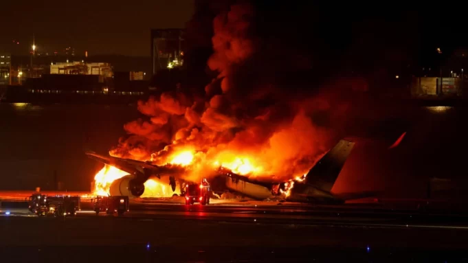Tokyo: incendie d’un avion Airbus A350 avec à son bord plus de 370 personnes