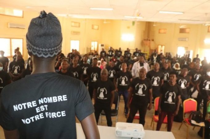 « Enlèvement » de Hervé Kam: le Balai Citoyen appelle à sa « libération immédiate et sans condition »
