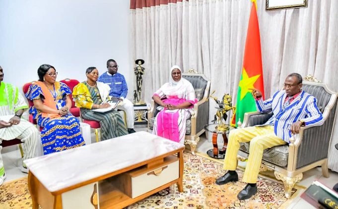 Burkina: la nouvelle vision de la CIL présentée au Premier ministre