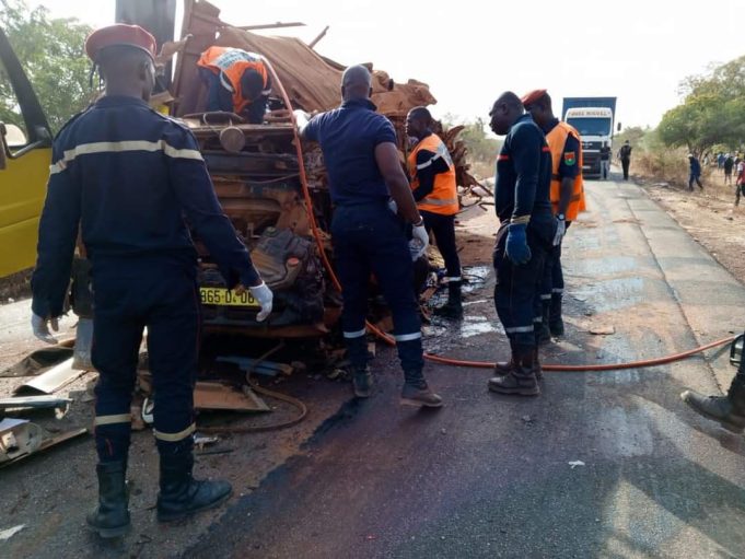 Axe Pa-Ouagadougou: au moins 9 morts et 17 blessés dans un accident de deux cars