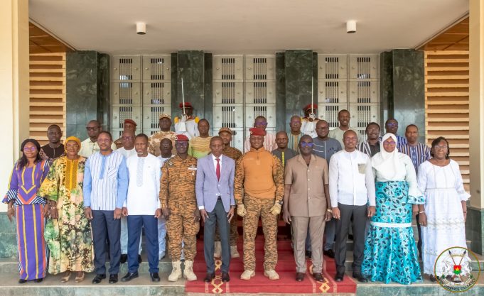 Burkina: prélèvement de 1% sur le salaire net des travailleurs et de 25% sur les primes