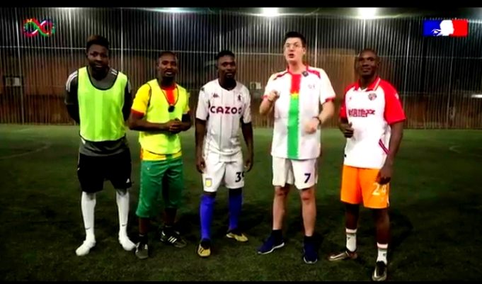 Carton vert à l’Ambassade de France au Burkina pour son soutien aux Étalons