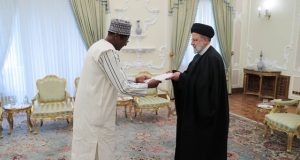 Diplomatie: le nouvel ambassadeur burkinabè présente ses Lettres de créances au président iranien