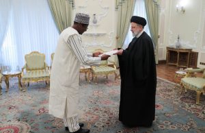Diplomatie: le nouvel ambassadeur burkinabè présente ses Lettres de créances au président iranien