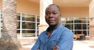 Le Burkinabè Francis Kéré lauréat du Crystal Award 2024
