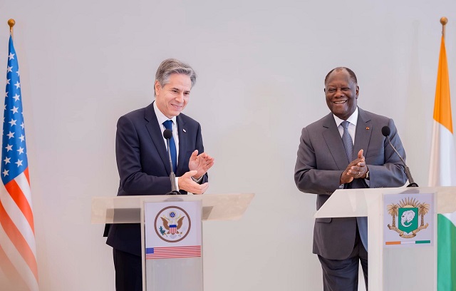 Le Secrétaire d'Etat américain, Anthony Blinken et le président ivoirien, Alassane Ouattara, face à la presse ce mardi 23 janvier 2024, à Abidjan