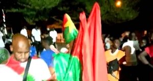 Carton vert aux supporters des Etalons à Bouaké