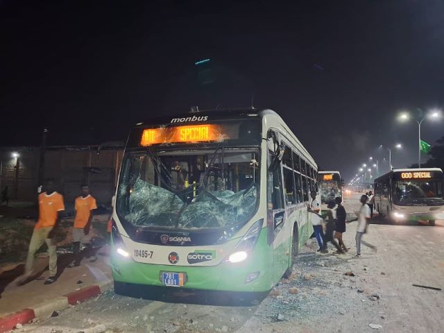 bus vandalisé bon