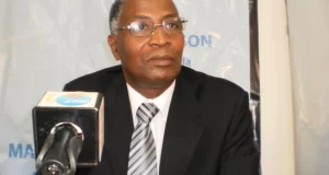 Guinée: Amadou Oury Bah nommé Premier ministre