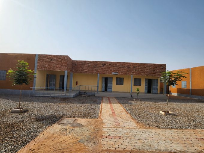 Burkina: Vista Bank cofinance la construction d’un complexe social militaire à Kaya