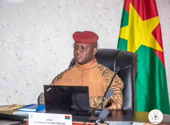 Burkina: un nouveau décret pour plus de transparence dans la gestion du Fonds de soutien patriotique