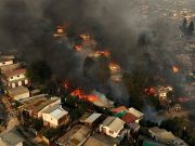 Chili: le dernier bilan des incendies monte à 131 morts