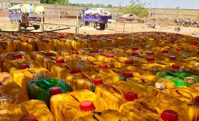 Des bidons de carburant saisis