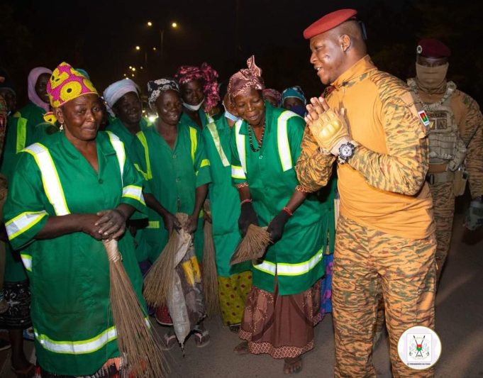 8-Mars: le président Ibrahim Traoré rend hommage aux femmes de la Brigade verte