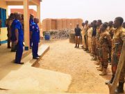 Burkina/pont Nakambé: le chef d’état-major de la gendarmerie aux côtés de ses hommes