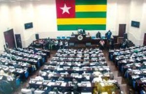 Togo/Révision de la Constitution: des partis politiques appelés à la retenue et au respect des normes républicaines