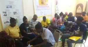 Education sociale et financière: de jeunes leaders et des journalistes outillés sur le budget et l’épargne