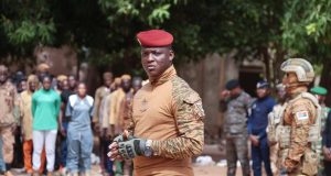 Le capitaine Ibrahim Traoré aux FDS des Cascades: «Préparez-vous à la guerre de haute intensité»