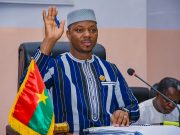 Transition au Burkina: les députés votent pour la tenue des assises