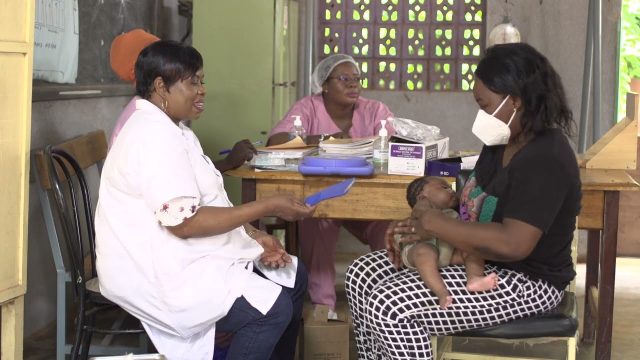 VIDEO-Burkina: Vaccination de routine (Mooré)