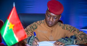 Burkina: le chef de l’Etat promulgue la nouvelle Loi constitutionnelle