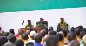 Burkina: le capitaine Traoré salue l’engagement des Volontaires pour la Défense de la Patrie