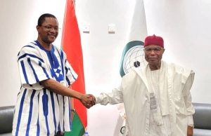 Coopération: le chef de la diplomatie burkinabè échange avec son homologue gambien et avec des personnalités de l’OCI